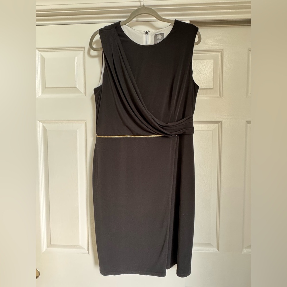 Vince Camuto black gold zipper 14 wrap dress!!!